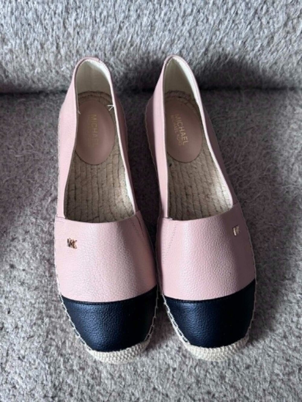 Michael Kors Tan & Black Espadrille Flats Size 8 - Picture 3 of 5